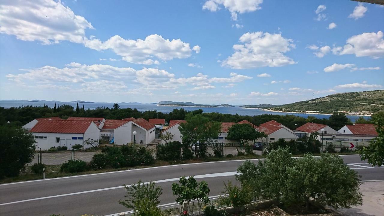 Apartmani Kocka Primošten Екстериор снимка