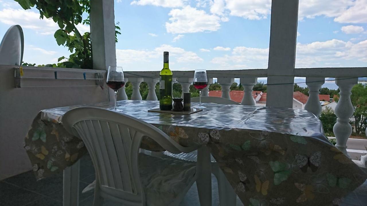 Apartmani Kocka Primošten Екстериор снимка