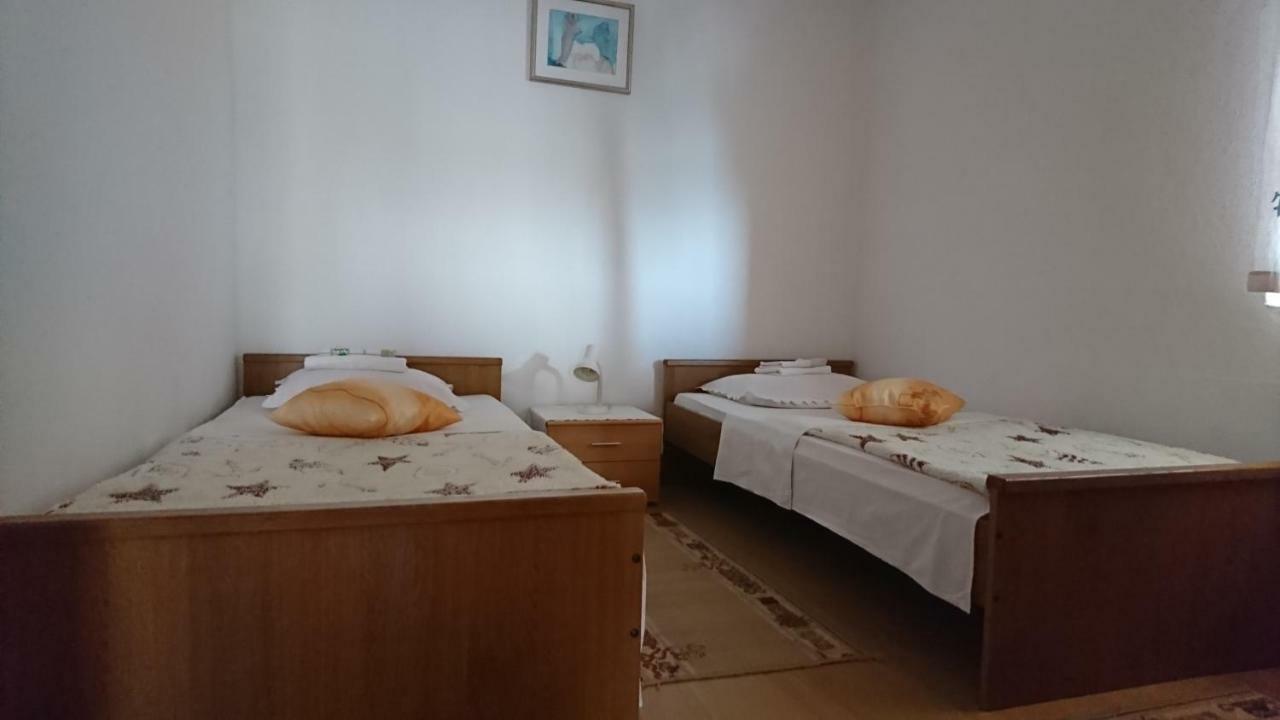 Apartmani Kocka Primošten Екстериор снимка