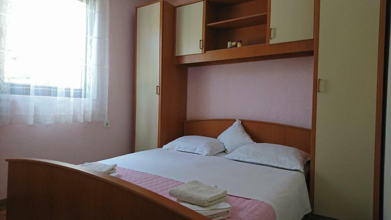 Apartmani Kocka Primošten Екстериор снимка